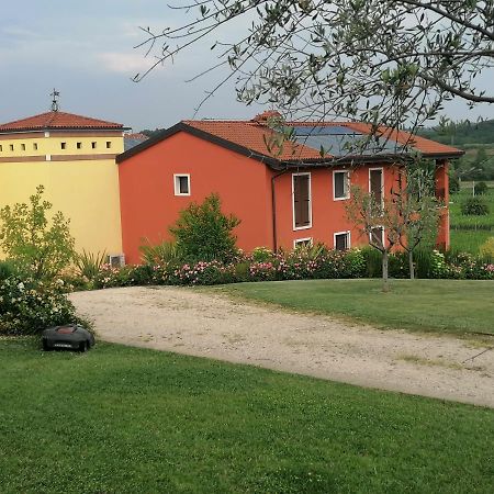 Agriturismo La Rondinella 拉齐塞 外观 照片