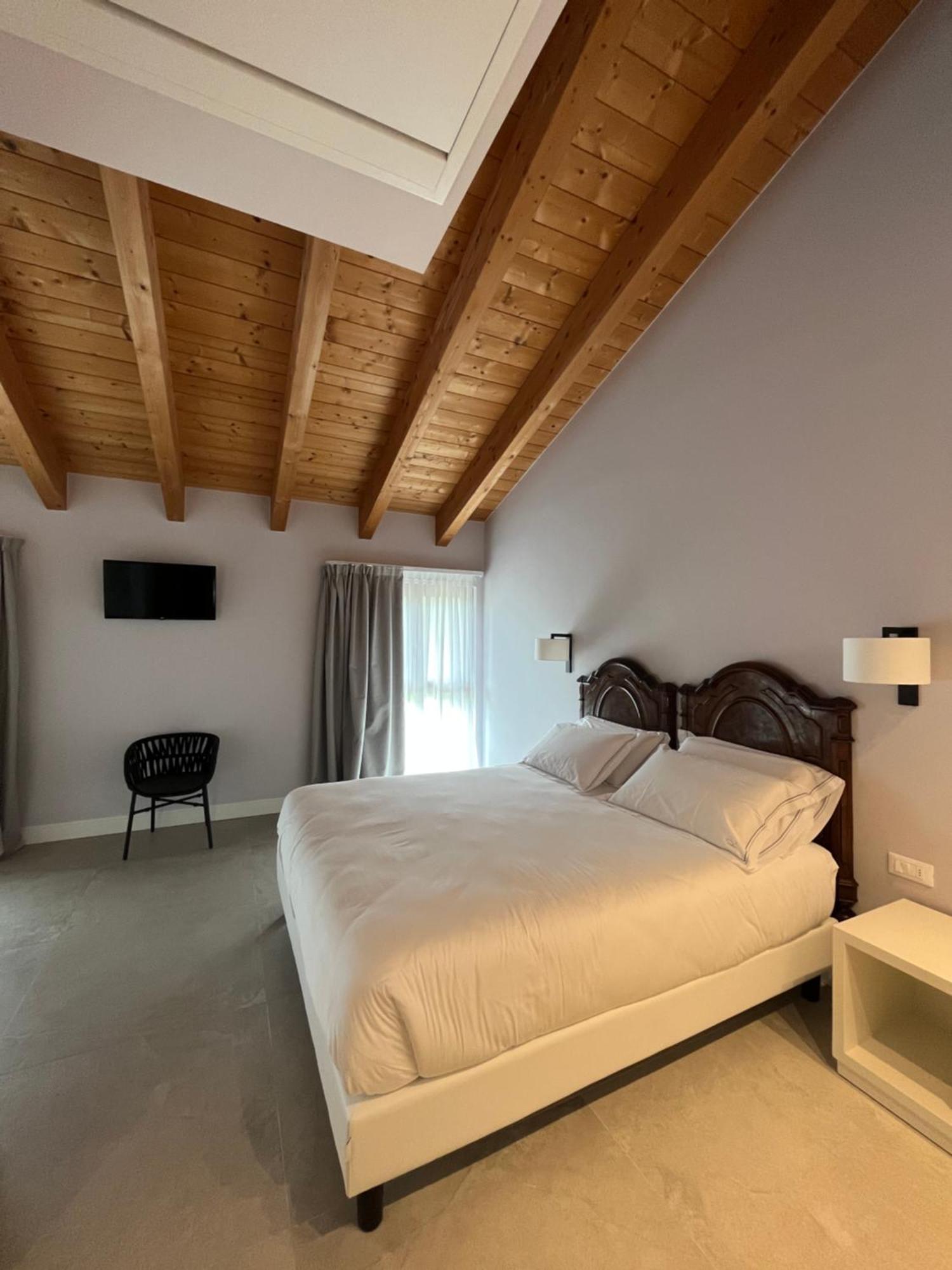 Agriturismo La Rondinella 拉齐塞 外观 照片
