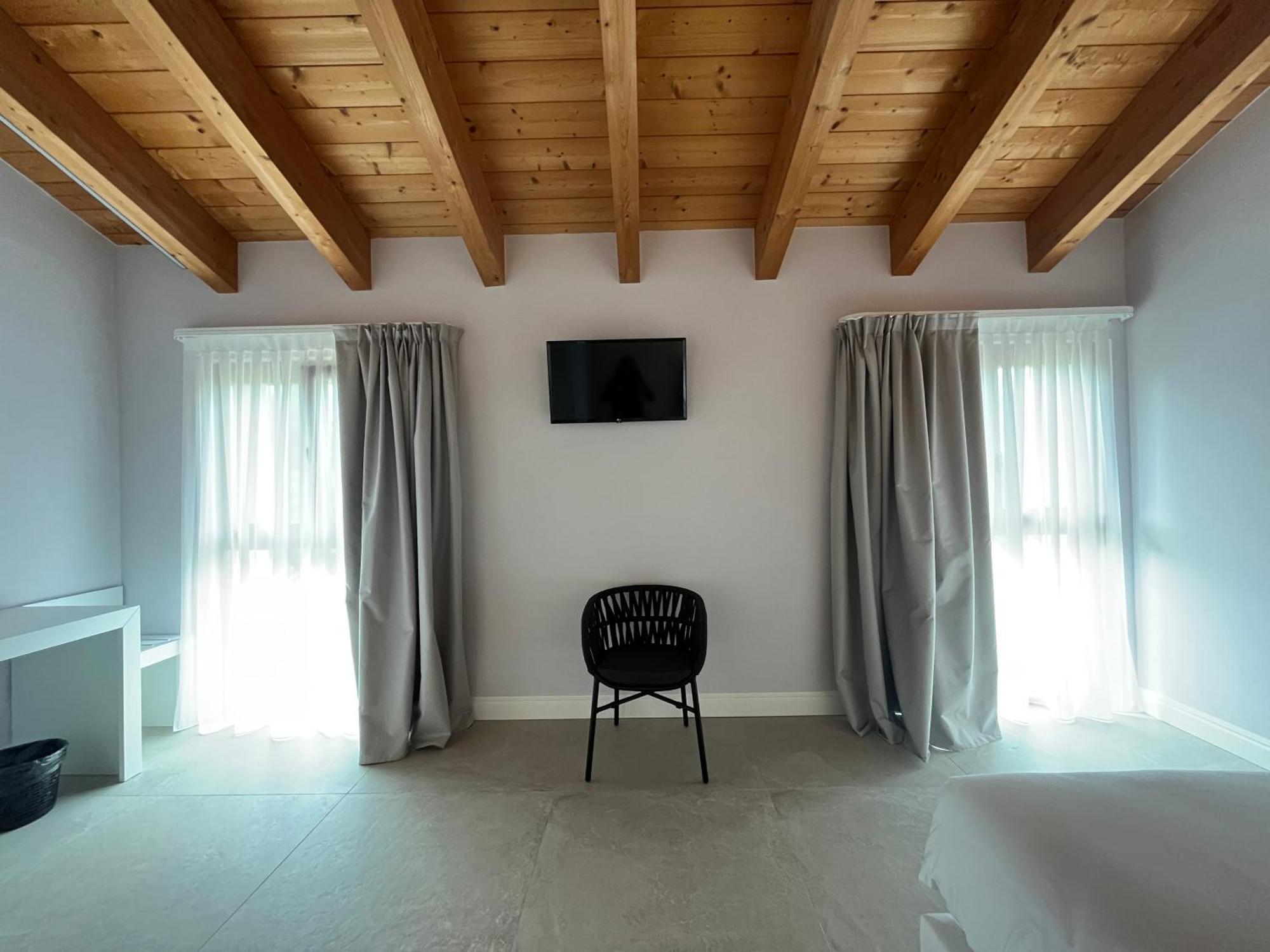 Agriturismo La Rondinella 拉齐塞 外观 照片